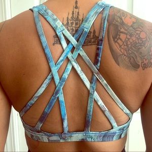 Lululemon sports Bra